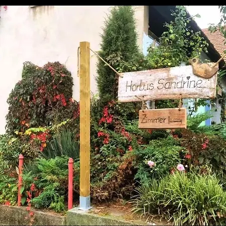 Monteurzimmer Bauernhof Hortus Sandrine Free Wifi Gemeinschaftsbad *